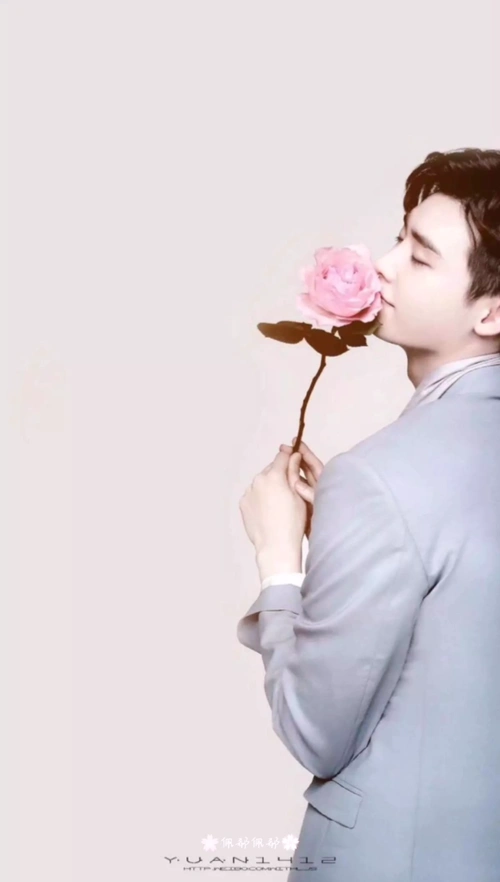 李钟硕硕宝的侧颜鲨