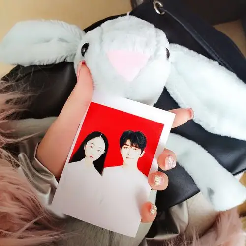 不瞒你们了,就是你们看到的那样 坤已经和我领证了呢#蔡徐坤老婆 1月