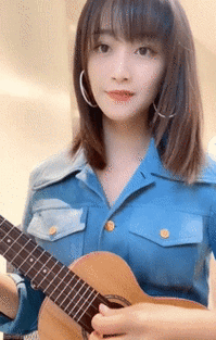 杨紫的她因演技太好被砸鸡蛋还有巧克力腹肌怪不得李现会喜欢_蓝盈莹