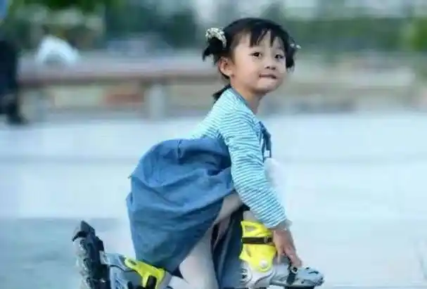 为父母错误买单12年,身陷假唱风波,"奥运女孩"林妙可怎样了?