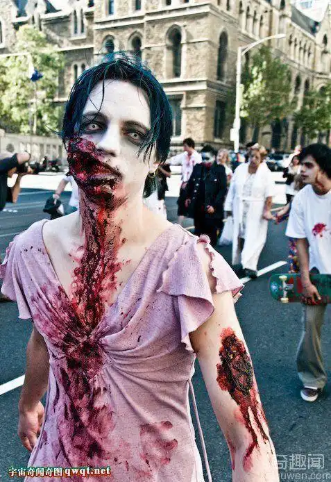 墨尔本街头都会上演真实版的"僵尸围城"