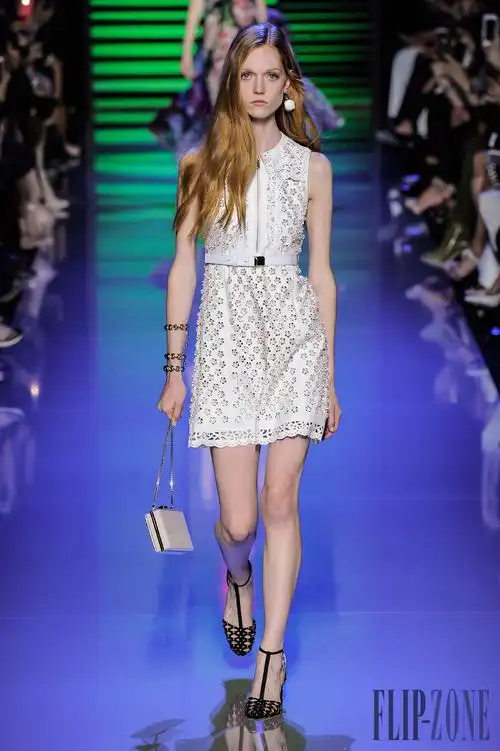 elie saab 2016春夏 清凉透视镂空蕾丝短裙