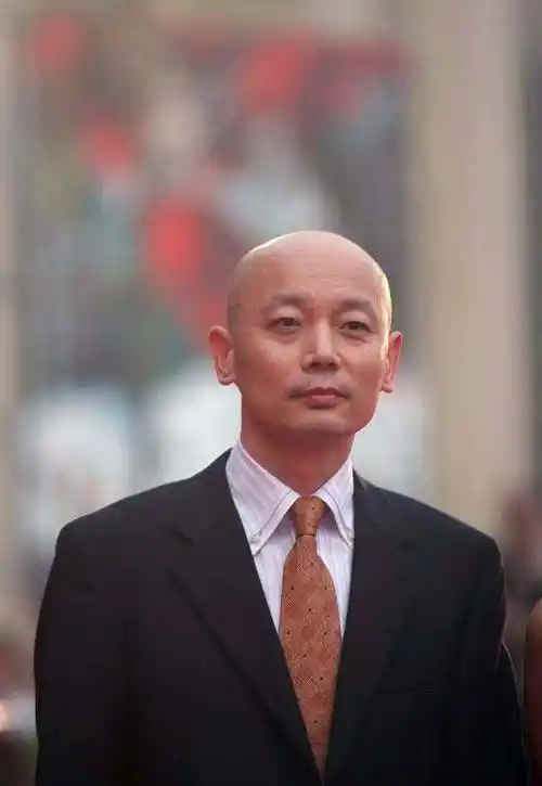 "我就是个戏子"!葛优的"清醒",会让多少膨胀的明星?__