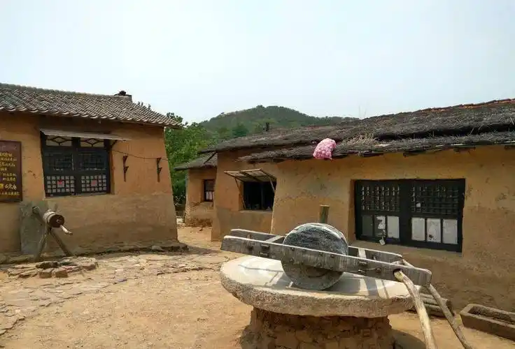 杨宗贵参军失踪,妻女被当"匪属"离世,母亲至死不知儿子是英雄