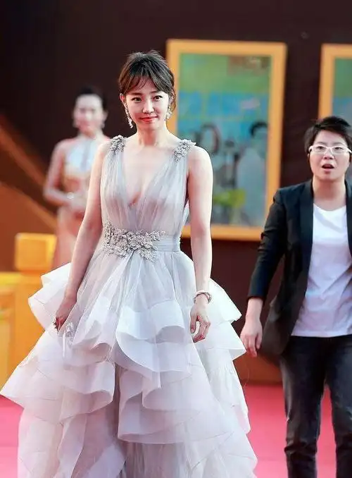 白百何个人资料及简介 - 网志笔记