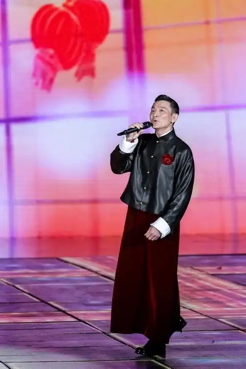 华仔与春晚的6次情缘