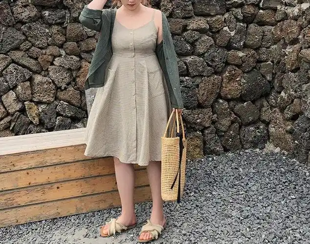 骨架宽的女生夏天怎么穿搭好看显瘦 骨架大菇凉穿搭注意事项