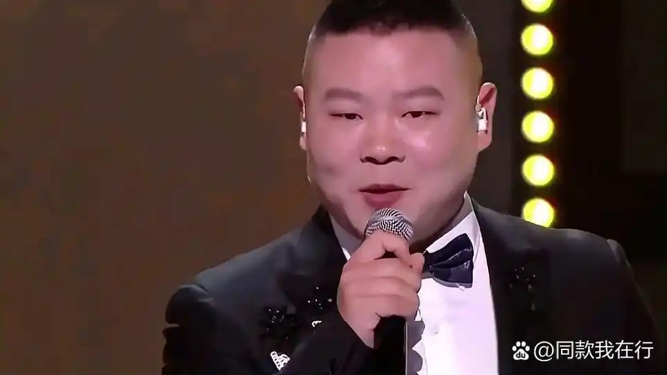 岳云鹏在春晚真唱,乐坛震动 2021年岳云鹏在央视春晚的真唱,不仅赢得