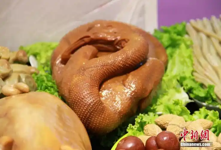 垂涎三尺石头版满汉全席亮相西安高清6