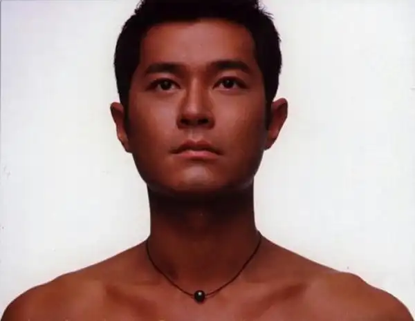 好叫刚,黄晓明整容前在山上算啥水平?