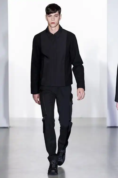 calvin klein collection2013秋冬男装秀场