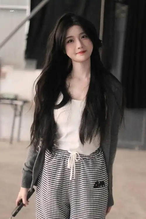 陈意涵estelle超话    710203710202710209