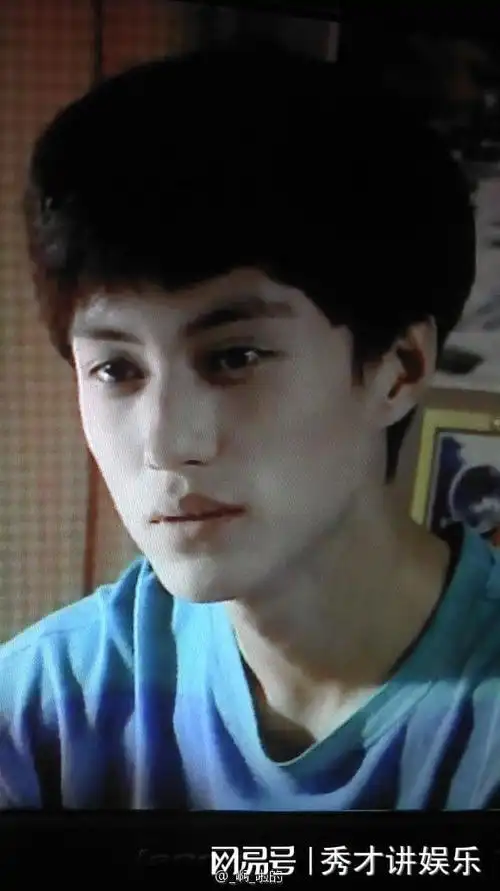 "老干部"靳东的"上位"史,他的故事远比你想得更精彩