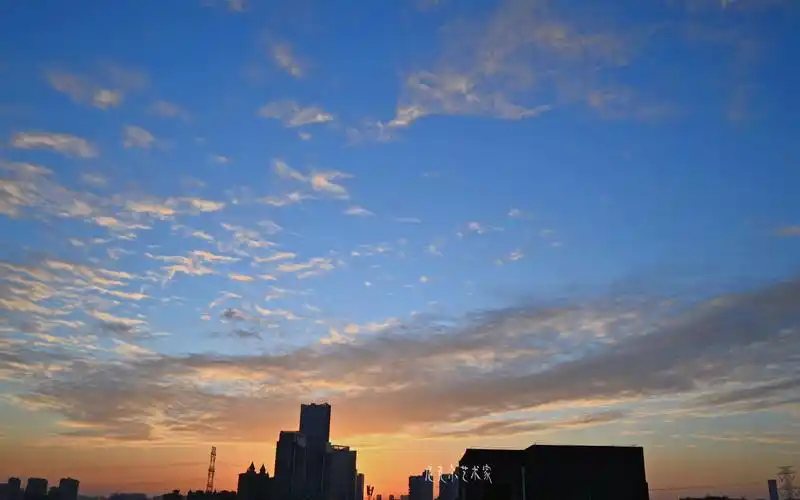 傍晚治愈的天空