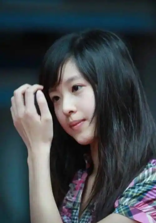 "奶茶妹妹"章泽天:女性首先要有自己独立的思想_女人_时尚_身价