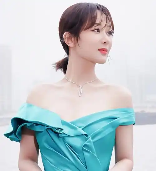 杨紫的个人资料简介身高年龄三围图片