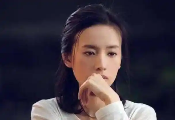 董洁,11年触底反弹起飞,就是这个方法!