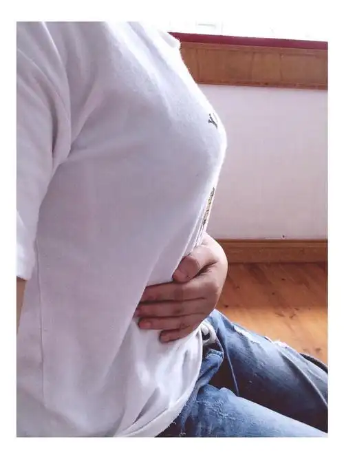 [鄙视] 从怀孕到生完孩子哺乳胸就像气球吹气一样的鼓起来了…… 穿