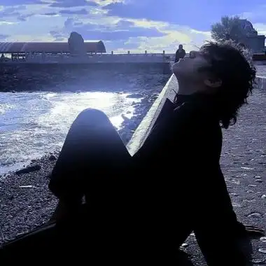 高冷禁欲男生头像高清好看的霸气高冷孤独男头像图片