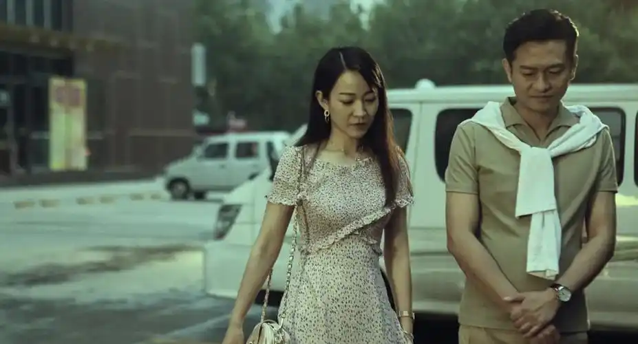 比如一开场,小宝给邵庄的五十块钱,事后就被邵庄拿出来花了.