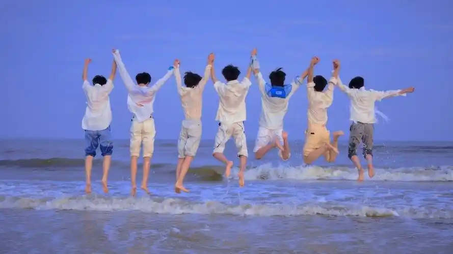 可以分享一些tnt时代少年团很有少年感的团体照嘛? - 知乎