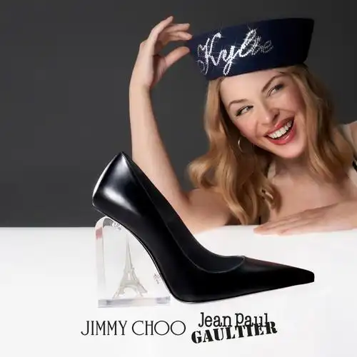 kylie minogue出镜jimmy choo / jean paul gaultier联名合作系列广告
