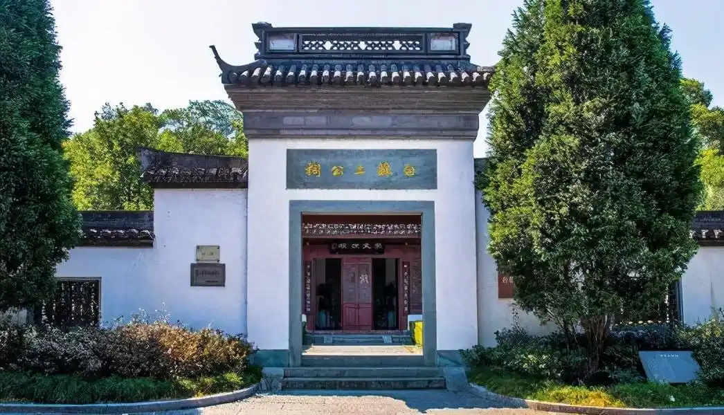 白居易与杭州的一期一会山寺寻桂子梦里江南游