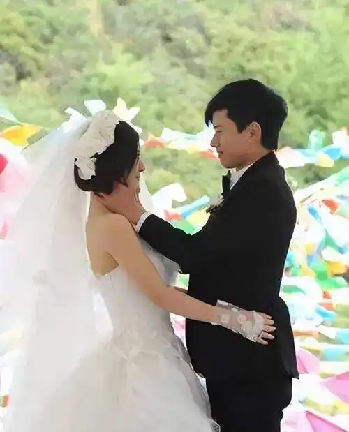 原创与刘烨分手16年疯癫谢娜是如何和张杰活成恩爱夫妻的