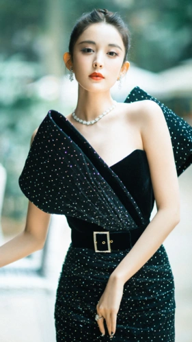 古力娜扎性感养眼写真