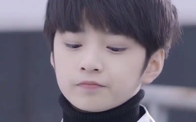 【刘耀文】小学生脸颊肉肉的 又韩又可爱