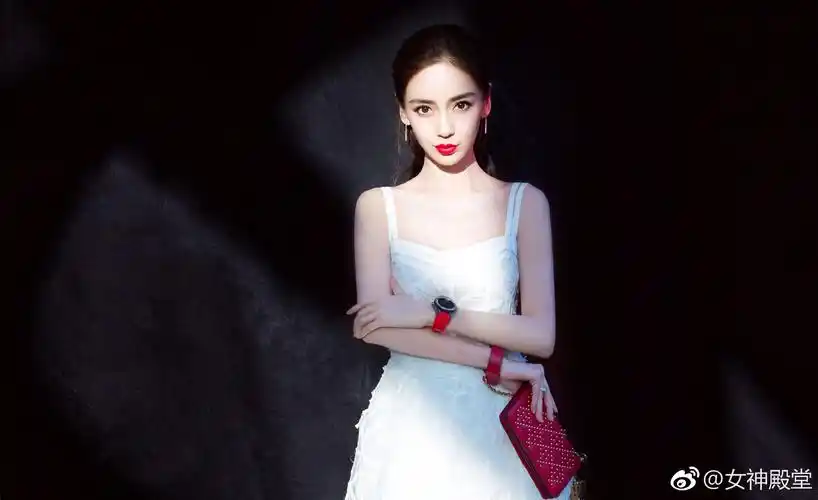 白色刺绣吊带连衣裙baby杨颖明星同款名媛宴会年会派对晚礼服长裙