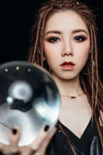 邓紫棋性感靓丽写真图片24