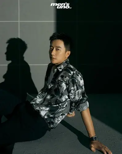 黄轩光影大片尽显高级质感