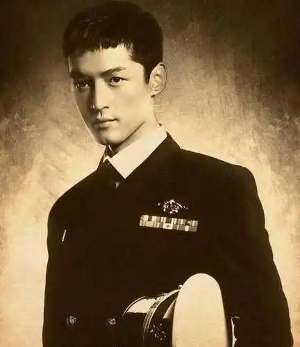 男明星军装大盘点,哪一个是你们的最爱?