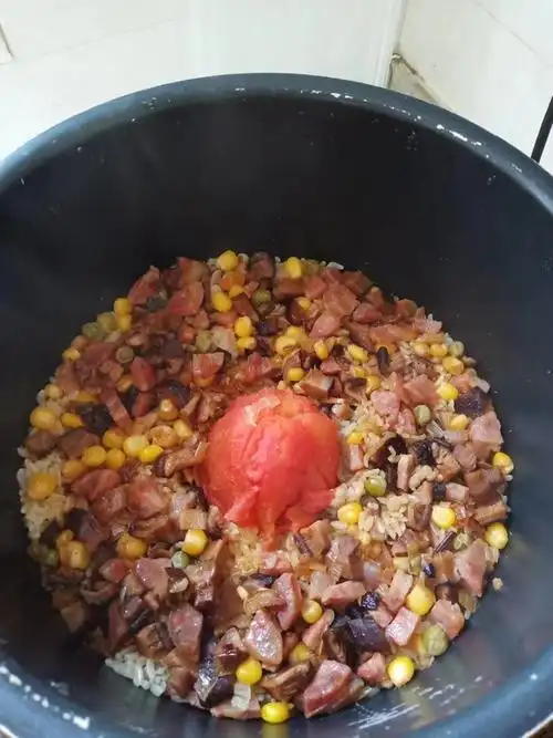 燕南飞wlpd做的电饭锅蒸饭菜