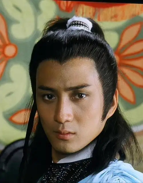 4:汤镇业(饰明叔)