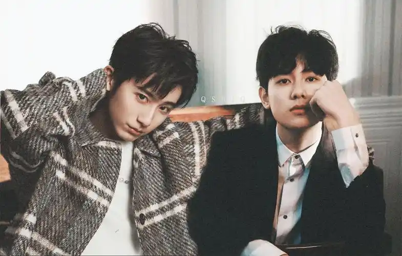 我肯定在几百年前就说过爱你只是你忘了他也没记起