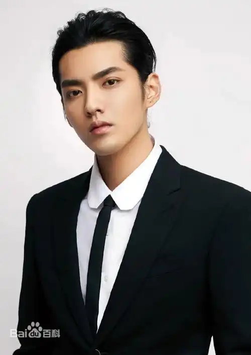 吴亦凡,突然冲上热搜!