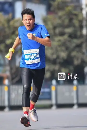 2019荣县国际半程马拉松精彩图片集锦