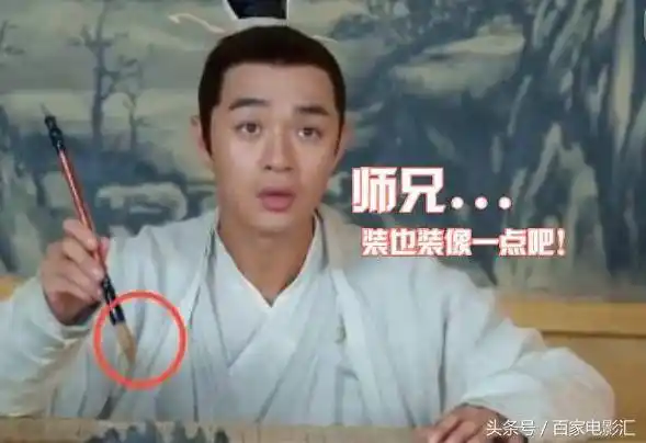 影视剧穿帮镜头,太搞笑了,导演你是故意的吧,这智商也是够低了