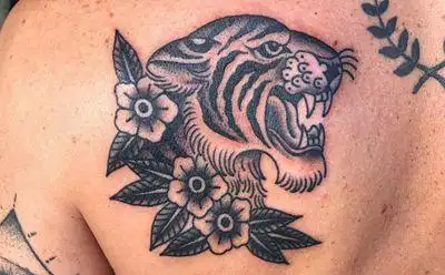 27张胸部胸口老虎纹身图案