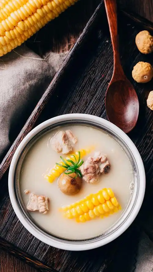 板栗玉米排骨汤