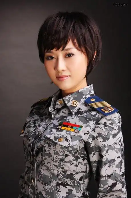 李美怡写真-空政文工团女歌手写真集-明星写真馆n63.com