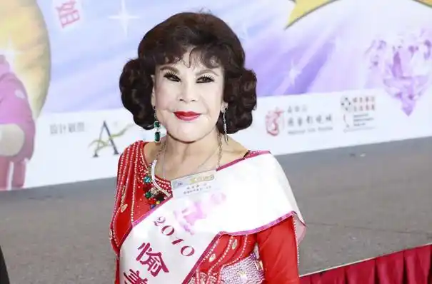 曾出演过不少电影和电视剧,年轻时曾和演员演林蛟有过一段短