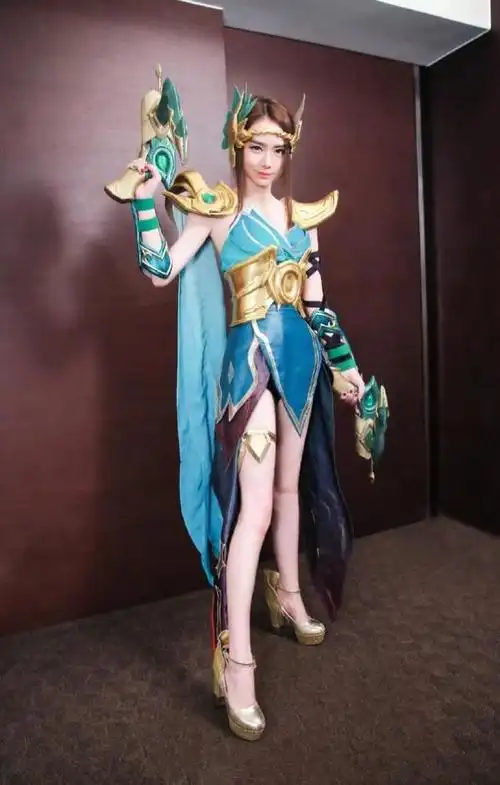 戚薇李承铉520在线撒糖双马尾红头发cos孙尚香刘备造型又酷又甜