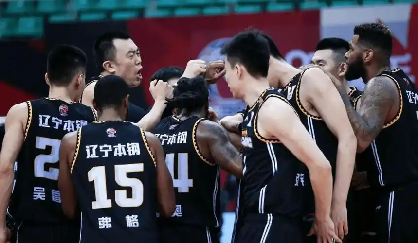 张镇麟防守作用大,反客为主带走胜利_辽宁队_比赛_新疆队