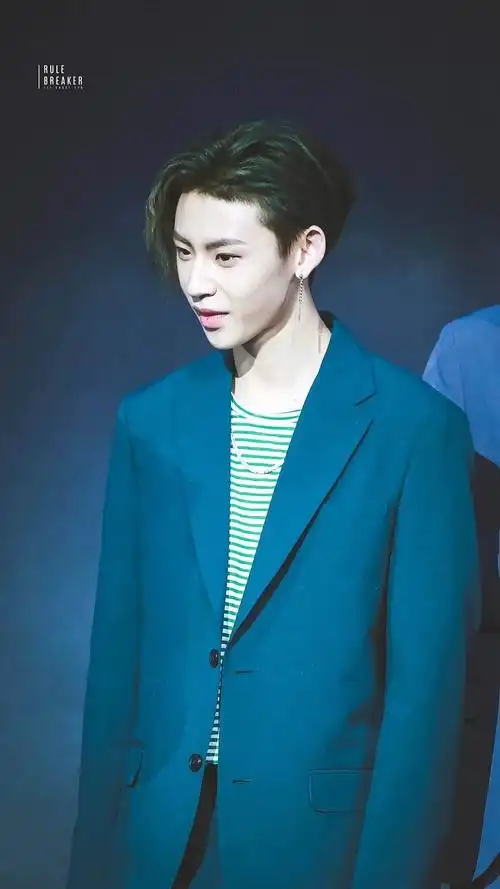 小鬼王琳凯的百变发型npc的气质担当非他莫属啦