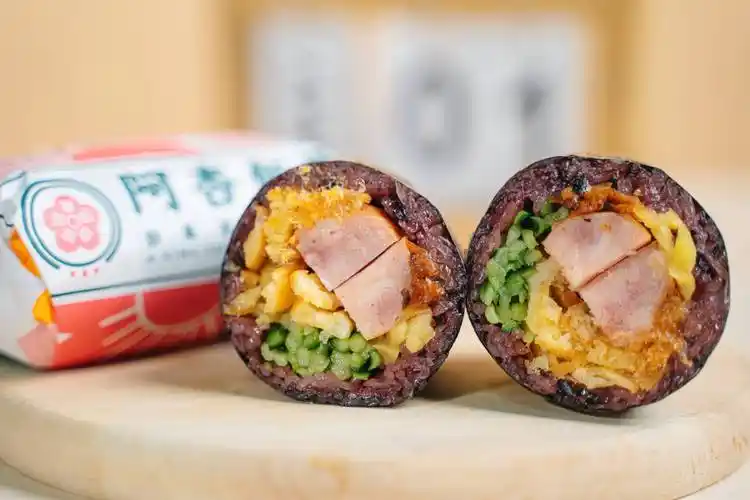 食材精选,营养健康的阿杏海苔饭团_消费者_装修_门店