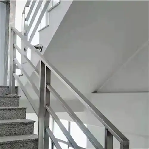 不锈钢工程栏杆商场办公楼梯扶手承接工程护栏定制家明建筑