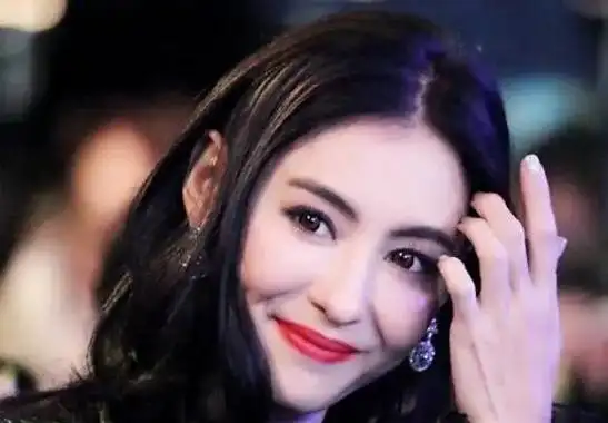 18岁搭档周星驰24岁成金像奖影后若无艳照门张柏芝该多红